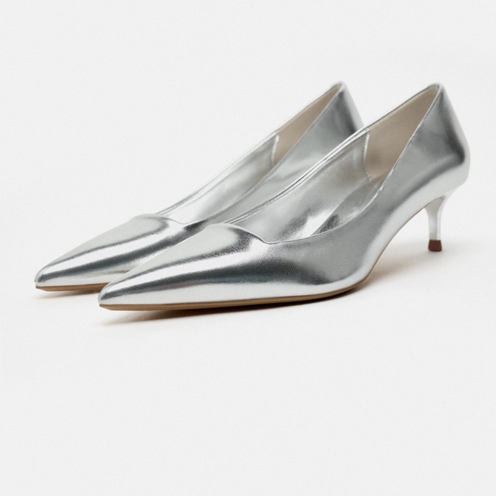 NEW ZARA Silver Pointed Pumps Size 9 / 40